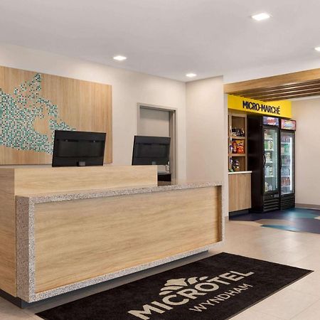Microtel Inn Suites By Wyndham Lac-Megantic ภายนอก รูปภาพ