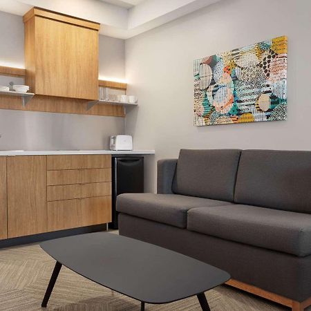 Microtel Inn Suites By Wyndham Lac-Megantic ภายนอก รูปภาพ