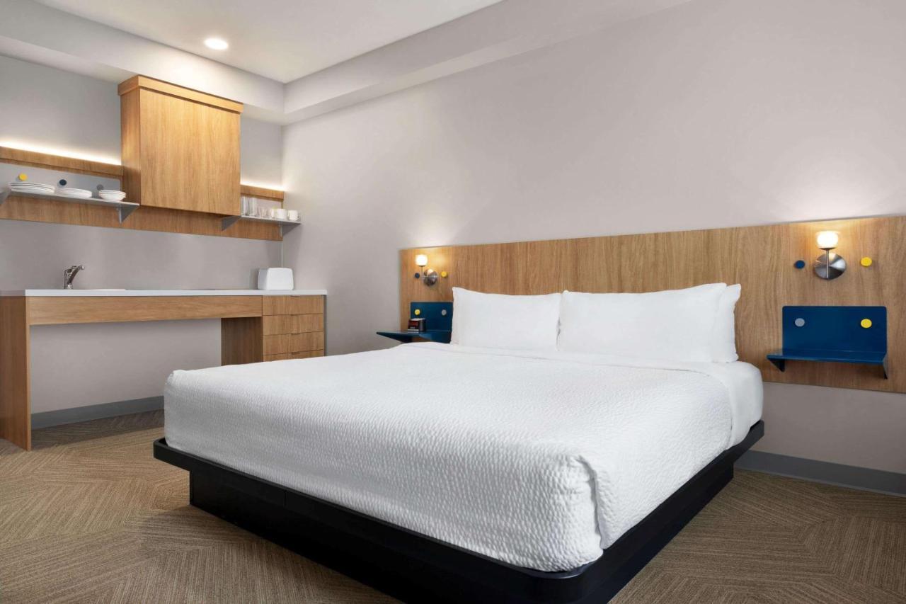 Microtel Inn Suites By Wyndham Lac-Megantic ภายนอก รูปภาพ